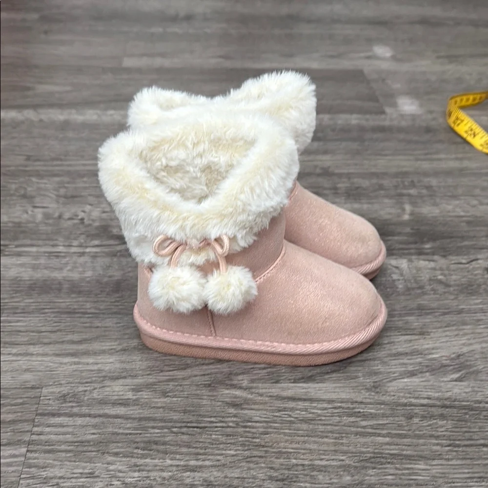 Pink‎ and White Cozy Fur-Trimmed Boots